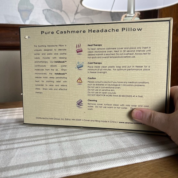 LUXE CASHMERE Pure Cashmere Headache Pillow NIB - Picture 2 of 4